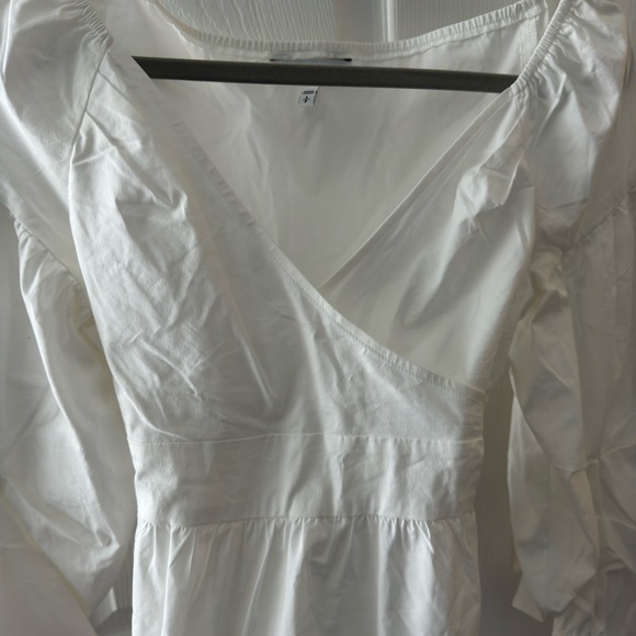 Express Wrapped top - Picture 3 of 4